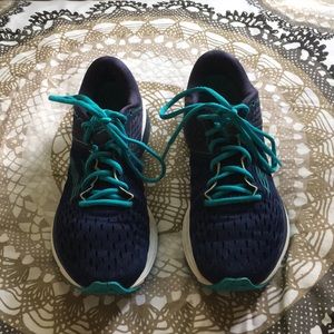 Brooks Ravenna 9, Women’s 9.5